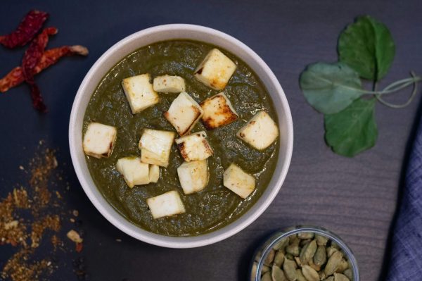 Palak Paneer (Half Tray)